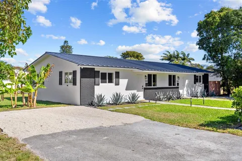 1003 NE 110th St # 1003, Biscayne Park FL 33161