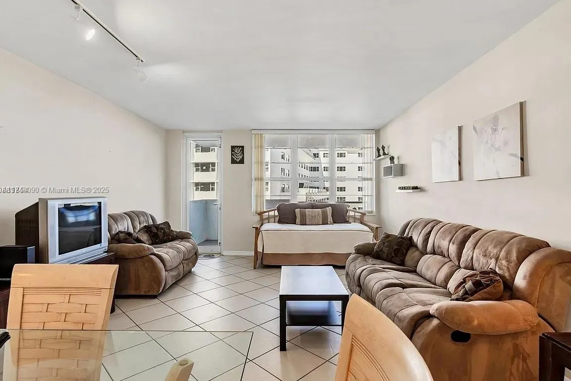100 Lincoln Rd # 633, Miami Beach FL 33139