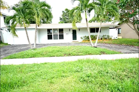 4721 W Park Rd, Hollywood FL 33021