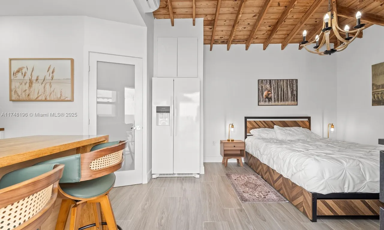 1445 71st St # 1, Miami Beach FL 33141