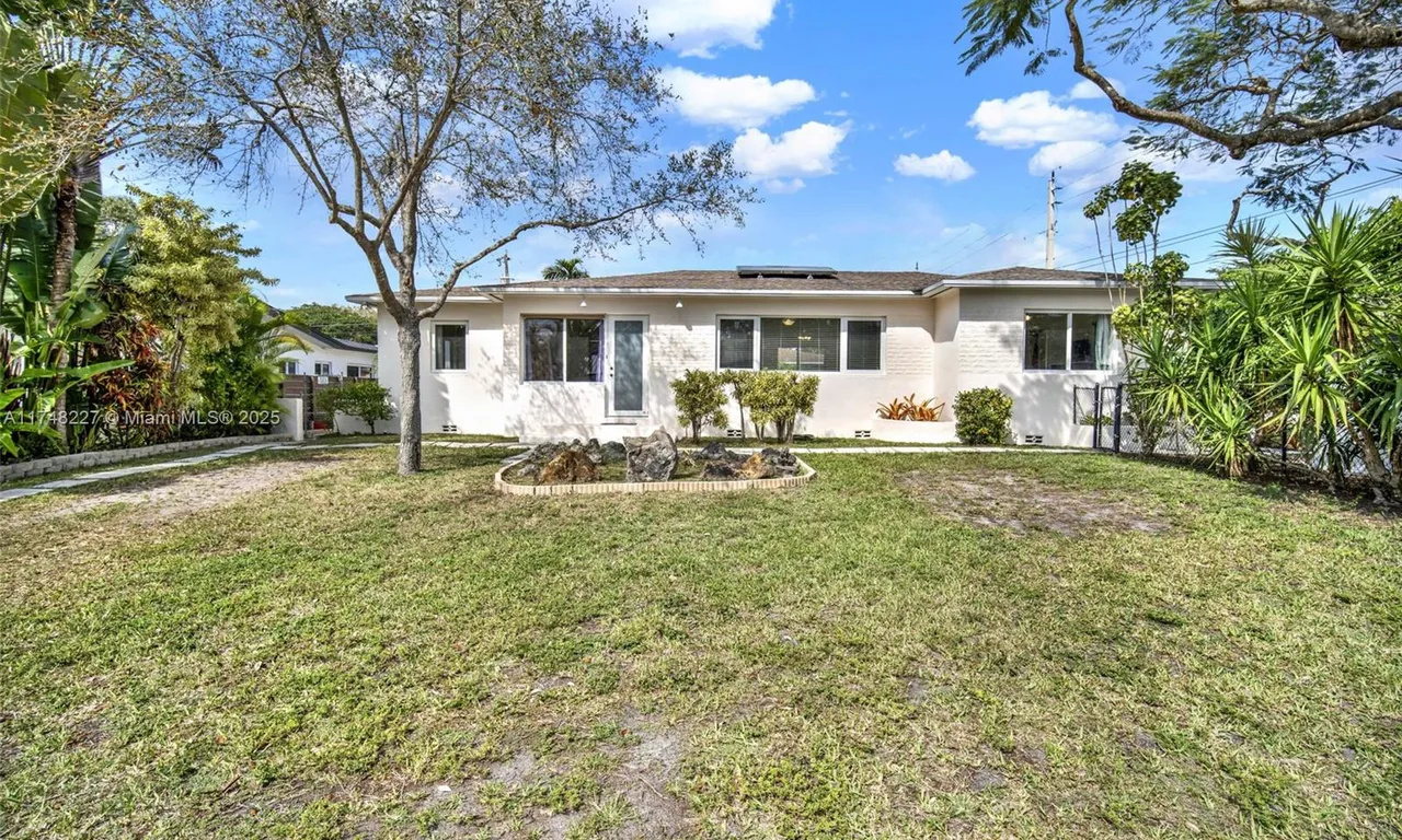 5701 SW 50th Ter, Miami FL 33155