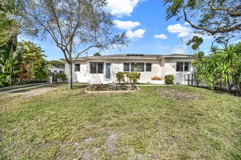 5701 SW 50th Ter, Miami FL 33155