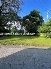 536 NW 91st St, Miami FL 33150