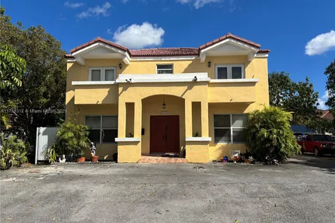 4141 W 4th Ave, Hialeah FL 33012