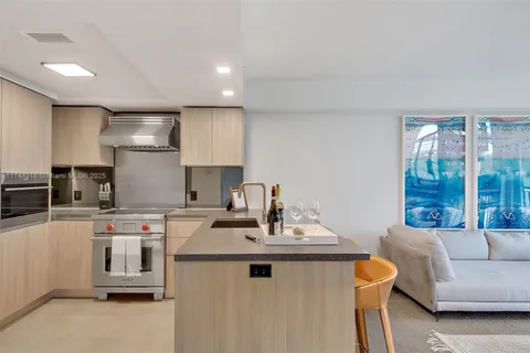 1500 Bay Rd # 1532, Miami Beach FL 33139