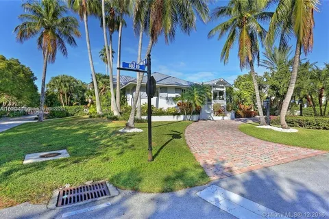 390 Gulf Rd, Key Biscayne FL 33149
