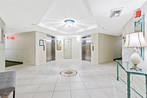 1100 Saint Charles Pl # 408, Pembroke Pines FL 33026