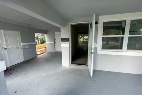3631 NW 9th St, Lauderhill FL 33311
