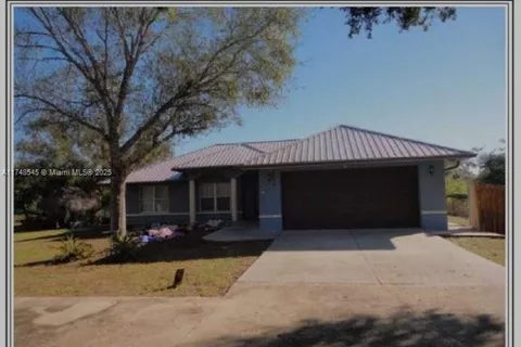 8052 County Road 833, Clewiston FL 33440