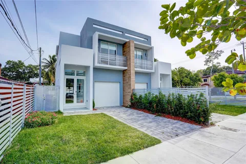3570 SW 23rd St # 3570, Miami FL 33145