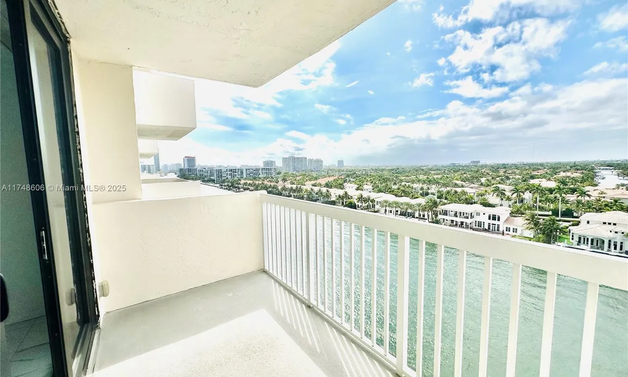 1500 S Ocean Dr # 11C, Hollywood FL 33019