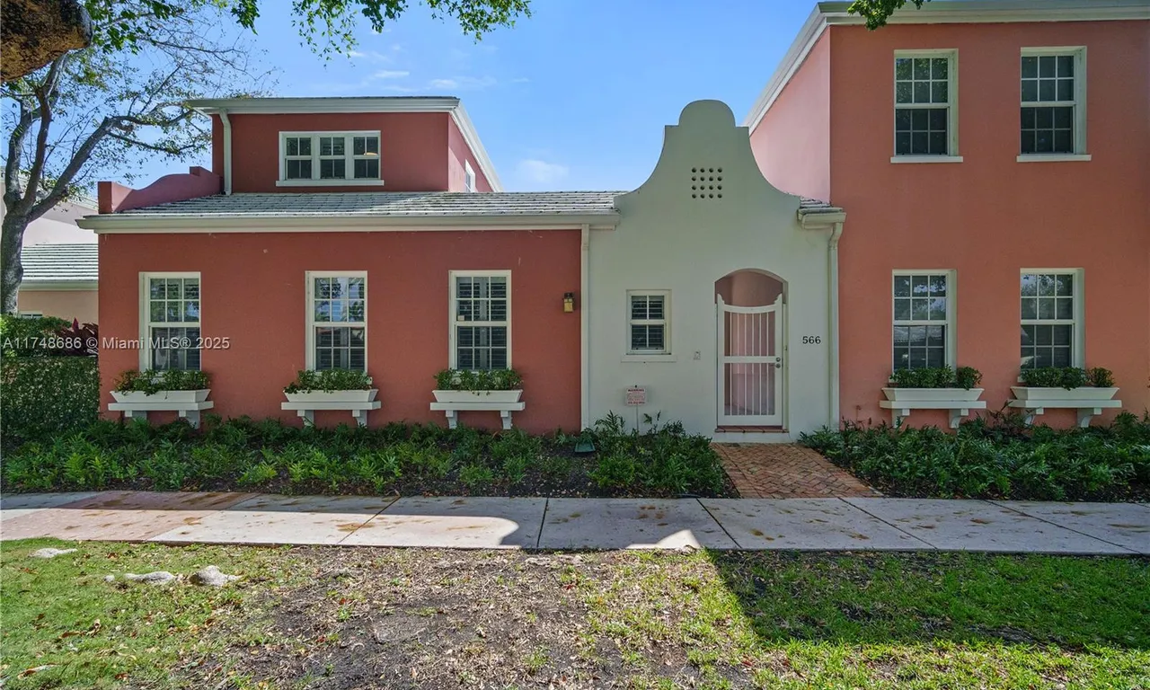 566 Loretto Ave # 12, Coral Gables FL 33146