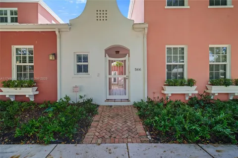 566 Loretto Ave # 12, Coral Gables FL 33146