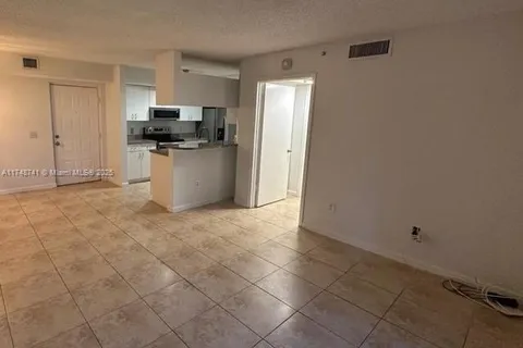 450 S Park Rd # 103, Hollywood FL 33021