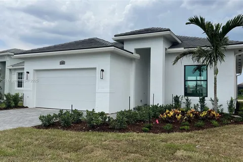 11267 SW Pietra Way, Port St. Lucie FL 34987