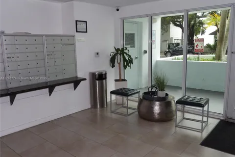 2740 SW 28th Ter # 301, Miami FL 33133