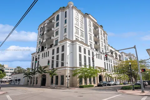 275 Giralda Ave # 7B, Coral Gables FL 33134