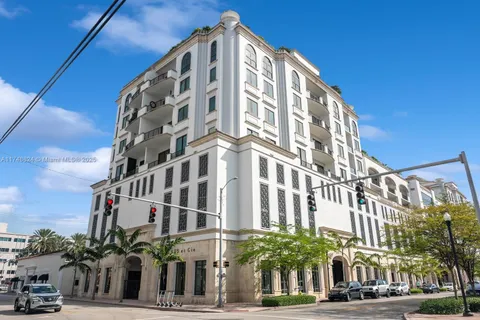 275 Giralda Ave # 7B, Coral Gables FL 33134