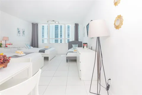 5445 Collins Ave # 617, Miami Beach FL 33140