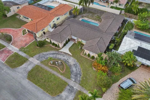 4819 Mckinley St, Hollywood FL 33021