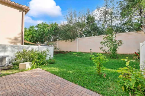 4636 NW 58th St, Tamarac FL 33319