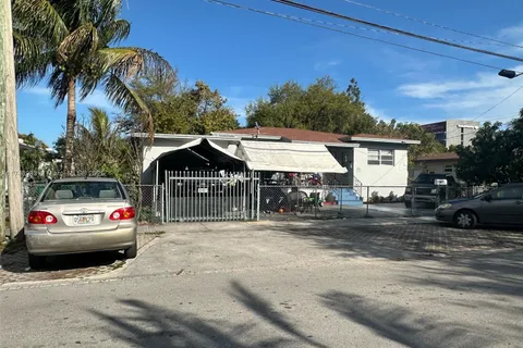 3711 NW 14th Ave, Miami FL 33142