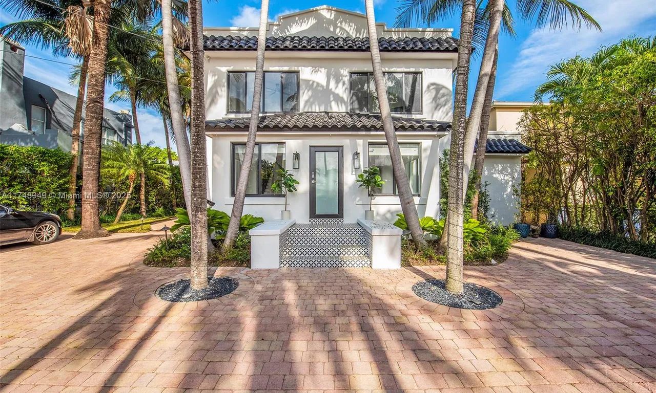 3483 Chase Ave, Miami Beach FL 33140