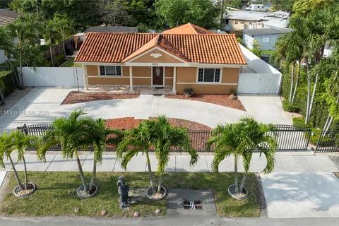 9970 SW 42nd Ter, Miami FL 33165