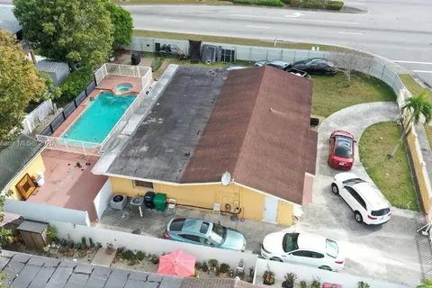 11715 SW 183rd St, Miami FL 33177