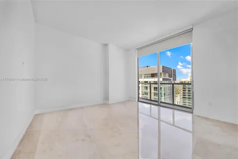 1060 Brickell Ave # 4307, Miami FL 33131