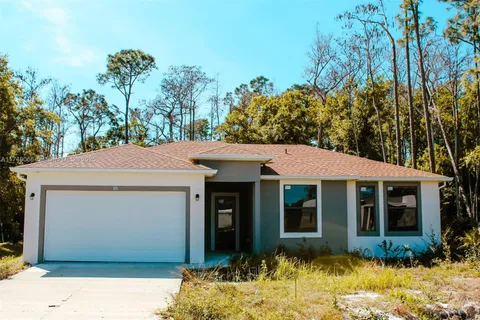 125 View Point Dr, Lehigh Acres FL 33972