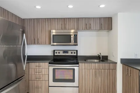 910 West Ave # 0601, Miami Beach FL 33139