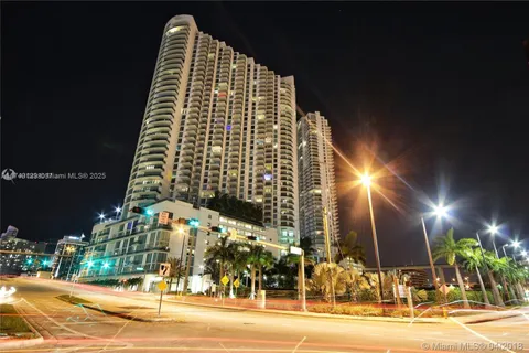 350 S Miami Ave # 2702, Miami FL 33130