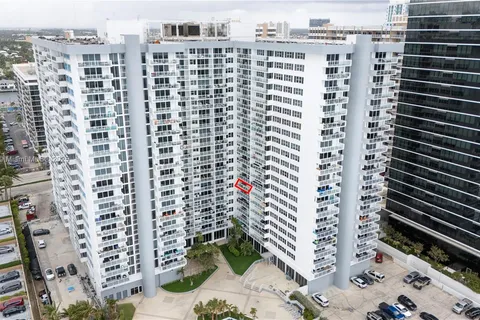 2030 S Ocean Dr # 618, Hallandale Beach FL 33009