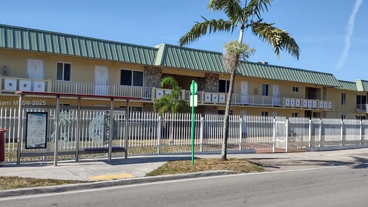 505 NW 177th St # 223, Miami Gardens FL 33169