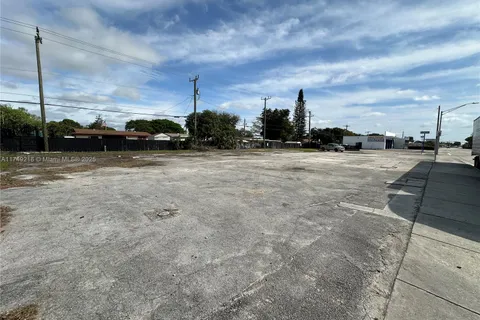 6501 Pembroke Rd, Hollywood FL 33023