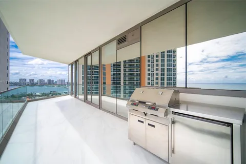 18975 Collins Ave # 1604, Sunny Isles Beach FL 33160