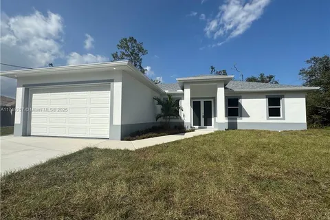 2003 E 14th St, Lehigh Acres FL 33972