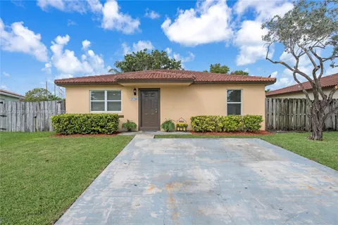 25740 SW 127 PL, Homestead FL 33032