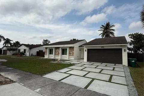 12871 SW 119th St, Miami FL 33186