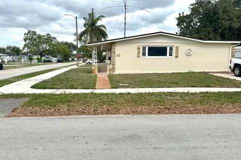 2399 NW 152nd St, Miami Gardens FL 33054