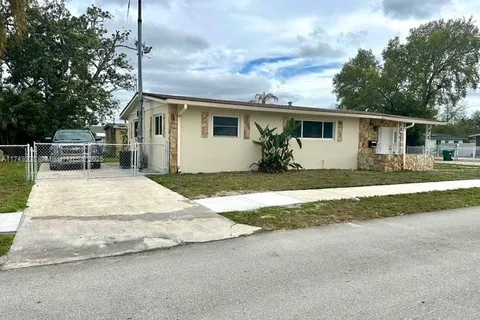 2399 NW 152nd St, Miami Gardens FL 33054