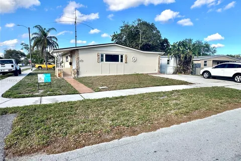 2399 NW 152nd St, Miami Gardens FL 33054