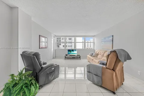 1410 S Ocean Dr # 1103, Hollywood FL 33019