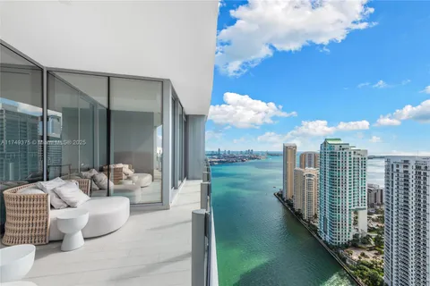 300 Biscayne Blvd Way # 3905W, Miami FL 33131