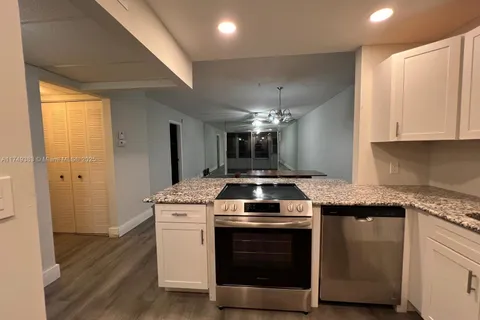 7837 Golf Cir Dr # 102, Margate FL 33063