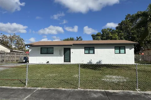 14505 SW 299th Ter, Homestead FL 33033