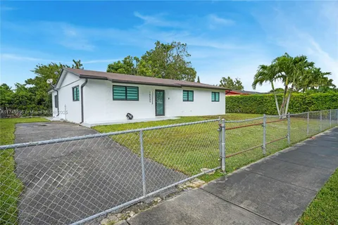 14505 SW 299th Ter, Homestead FL 33033