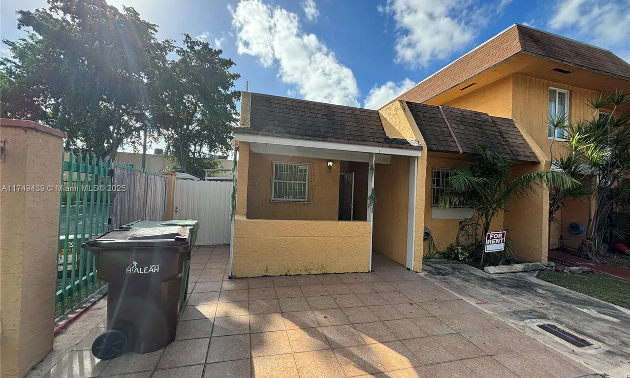 2350 W 53rd Ter # 12, Hialeah FL 33016