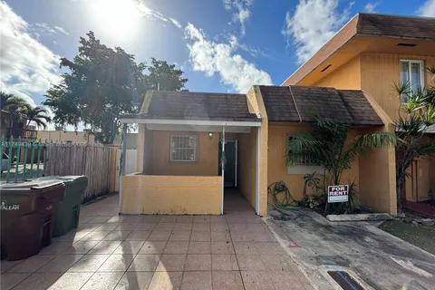 2350 W 53rd Ter # 12, Hialeah FL 33016